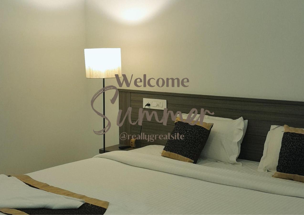 Le Poshe Beachview - Tie Hotels & Resorts Pondicherry Esterno foto